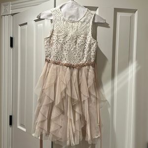 Girls dress